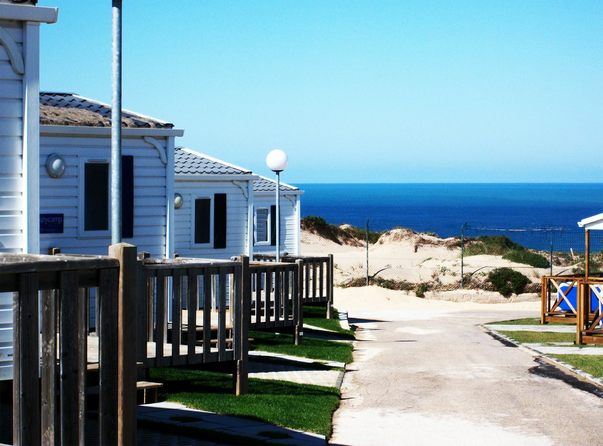 Orbitur Guincho Bungalows - Caravan Park Cascais Exterior photo